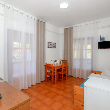 Appartement Athina *