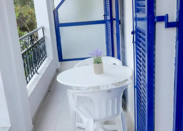 Athina Apartment *